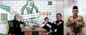 Haji Uma (Sudirman), Fadhil, Siti dan Linawati